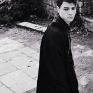 Meet your Posher, Alma